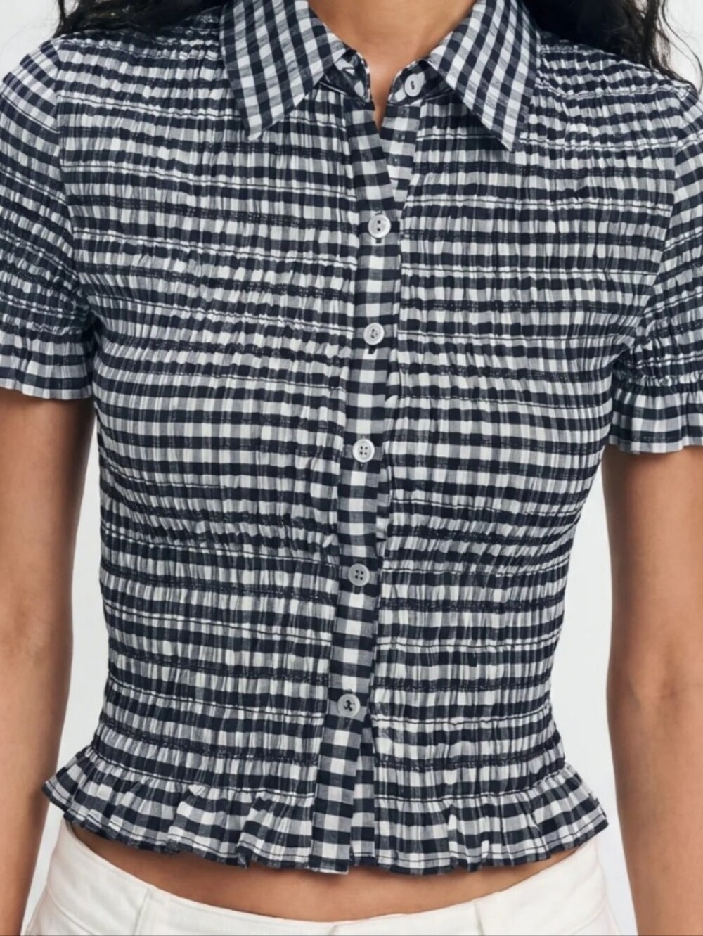 LOVETREE NAVY/WHITE Shortsleeve Gingham Stretch Button Down Top. LG.